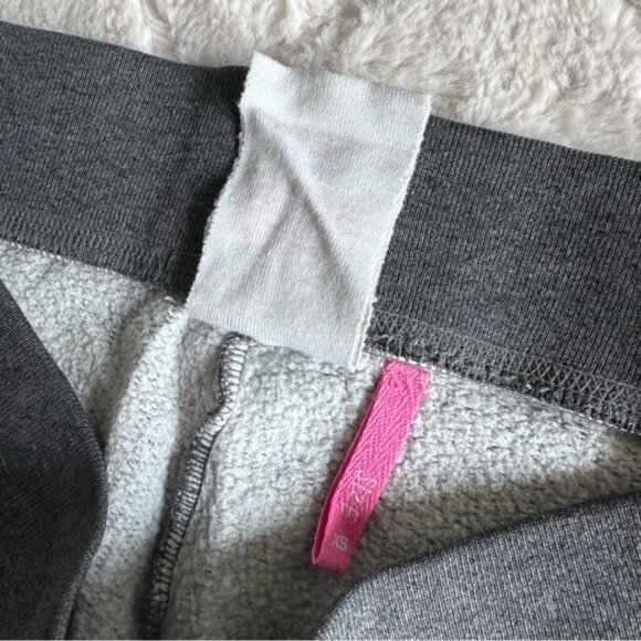 Victoria's Secret PINK | Vintage Grey and Pink Skull Joggers | Size Extra Small - Picture 8 of 12